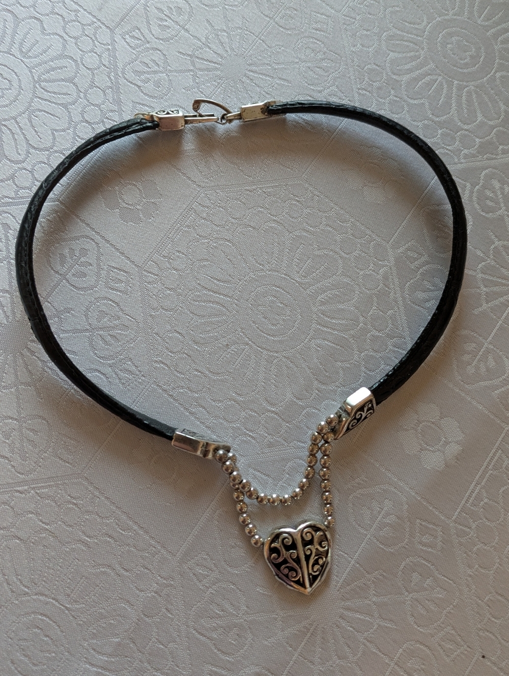 Brighton Vintage Silver Filagree Heart & Black Leather Choker Style Necklace - Picture 4 of 4